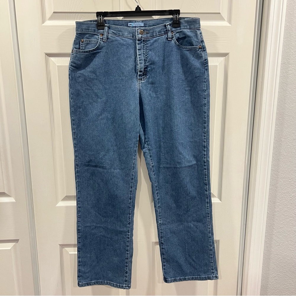 Lee Women’s Relaxed Fit Jeans Blue Denim Size 14 Medium Straight Leg